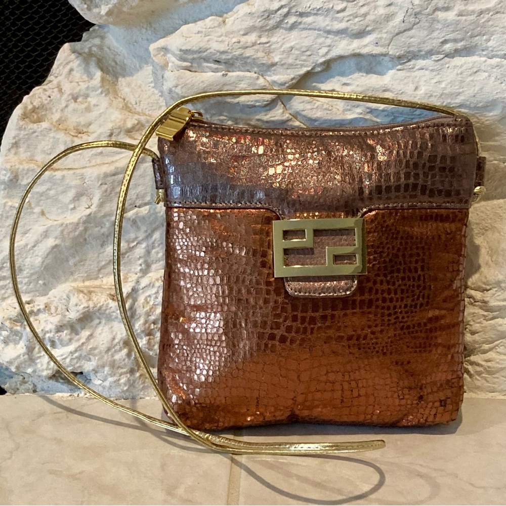 EUC Vintage “Cache” brand metallic snakeskin evening (or not) crossbody handbag